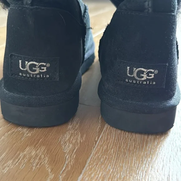 Ugg Boots - Picture 6 of 6